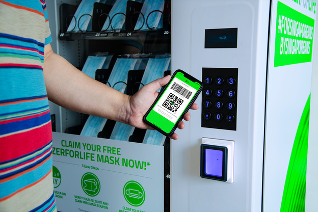 Razer Maskenautomat und Free Mask Pass - Bild: Razer