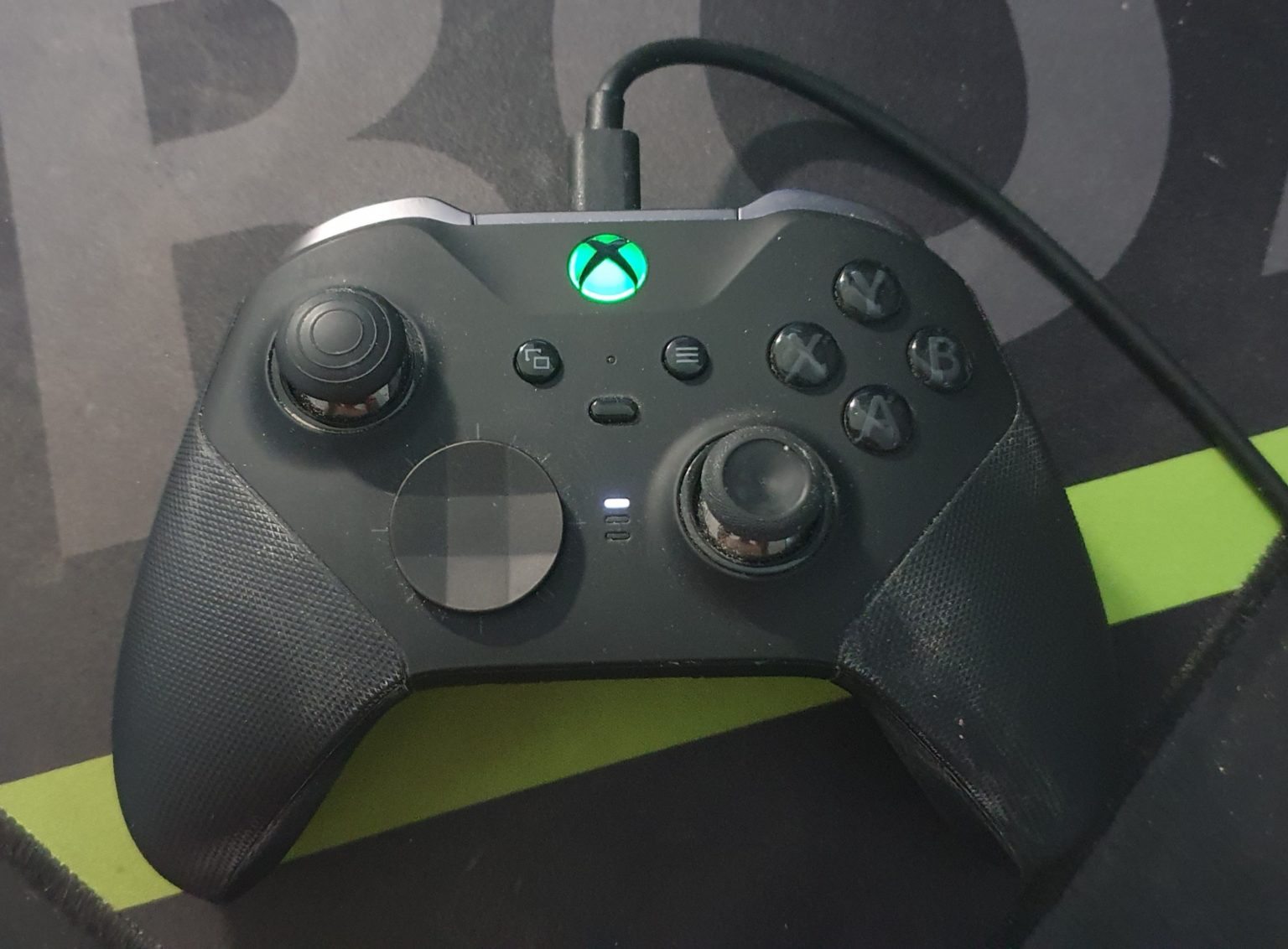 Xbox Elite Controller 2 - RGB LED