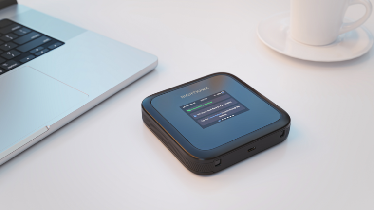 Netgear - Nighthawk M3