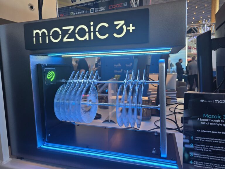 Seagate - mozaic 3+ - Teardown auf dem Cloudfest