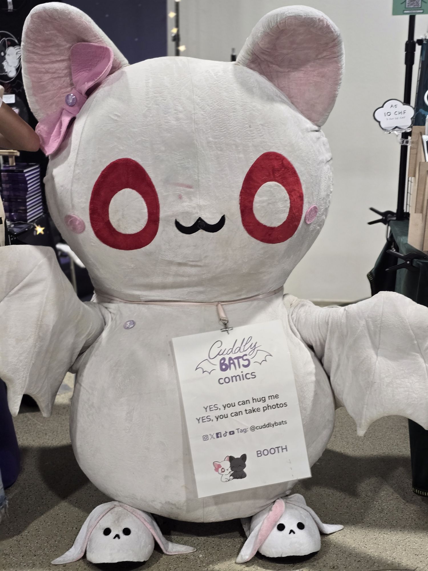 Fantasy Basel 2025 - Cuddle Bat