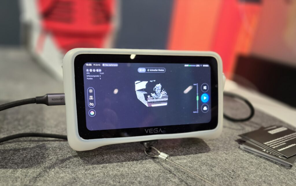Shining 3D Einstar Vega Scanner am Stand von 3Dmensionals - Bild: Sebastian Selinger