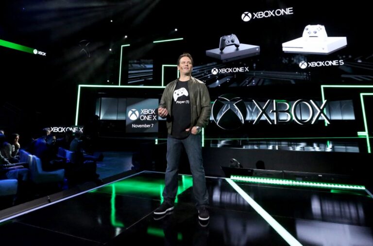 Xbox One X mit Project Scorpio Hardware - Bild: Microsoft