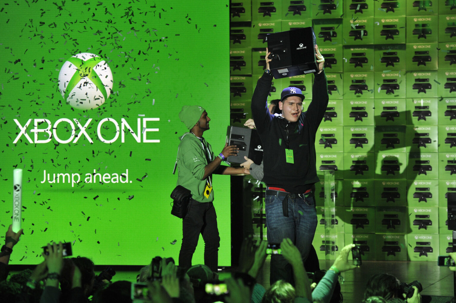Xbox One: Konsumausgaben uebersteigen am Startwochenende eine Milliarde US-Dollar - Bild: Xbox Wire