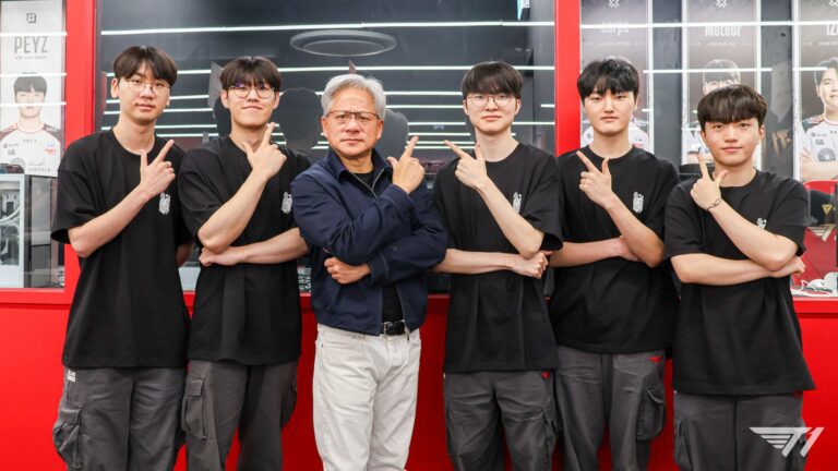 League of Legends Team T1 und Jensen Huang - Bild: Nvidia