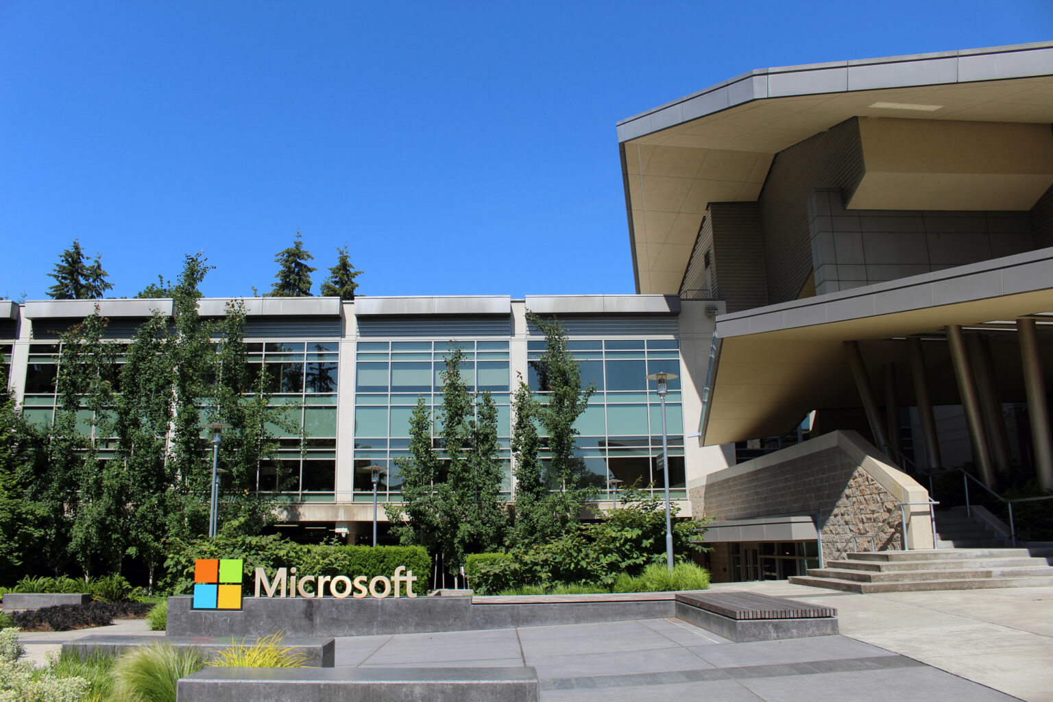 Microsoft FY24 Q1