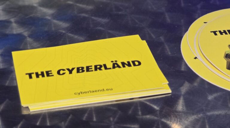 The Cyberländ präsentierte das Creative Länd VR-Portal mit dem KI-Avatar MAIA - Bild: Sebastian Selinger