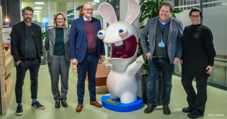 Staatssekretär Hauer besucht Ubisoft-Studio in Düsseldorf