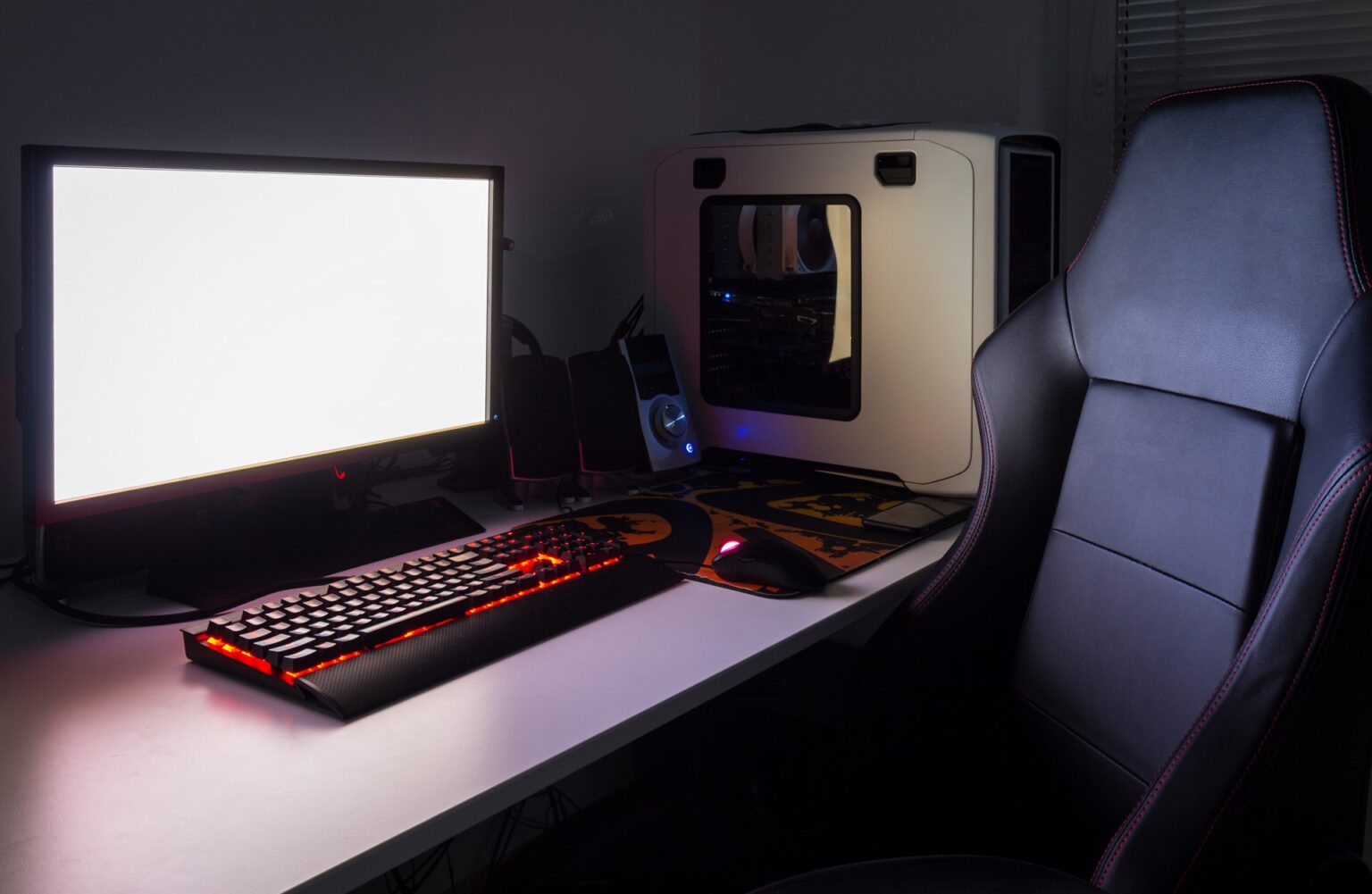 ASUS ROG teasert neuen RGB-OLED-Monitor für die CES 2026 an - Bild: ASUS ROG