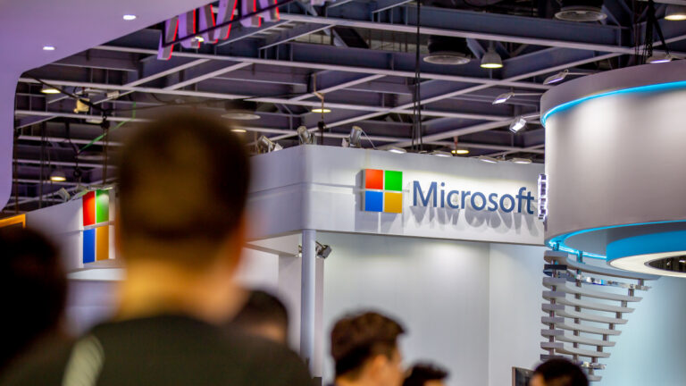 Microsoft skaliert KI-Infrastruktur mit Singularity auf Hunderttausende GPUs