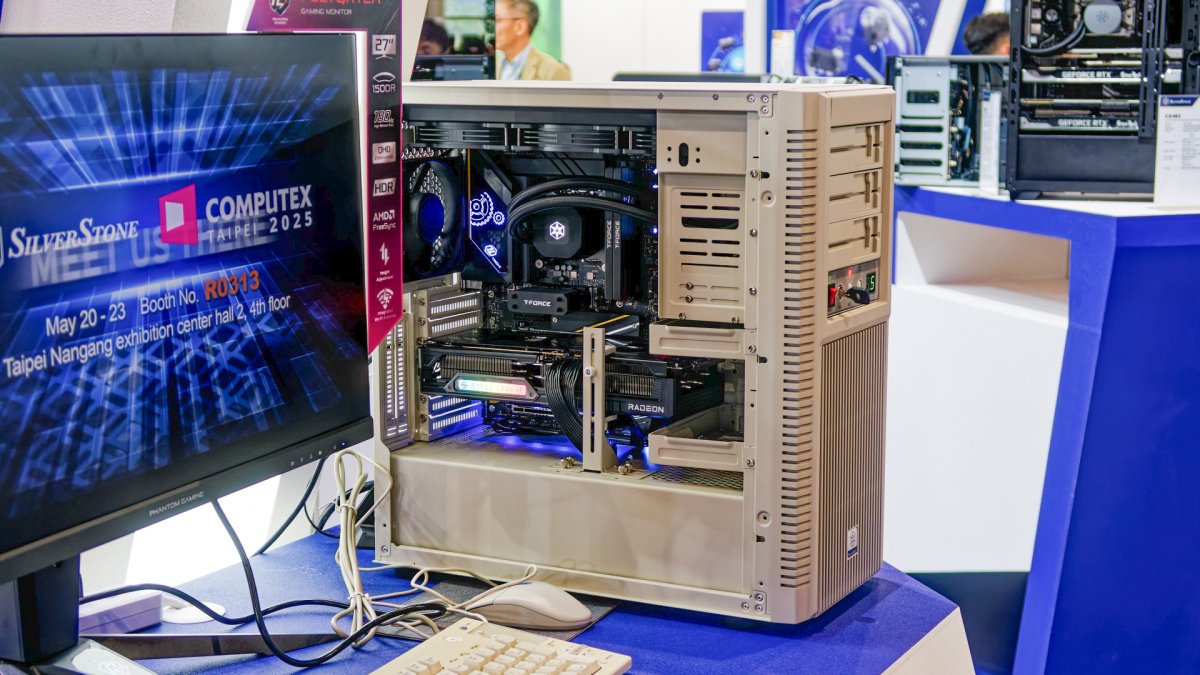 Silverstone FLP02: Retro-PC-Gehäuse mit modernem Innenleben - Bild: silverstonetek.com