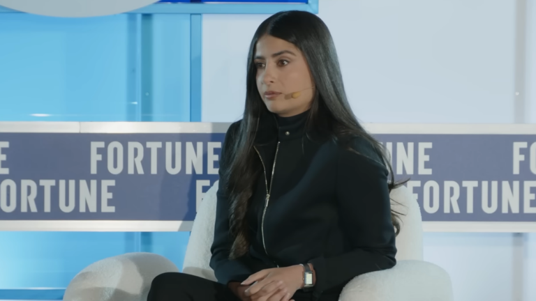 Asha Sharma über Xbox-Umbau: „Wir haben uns schlicht zu dünn aufgestellt“ - Bild: Fortune und Microsoft