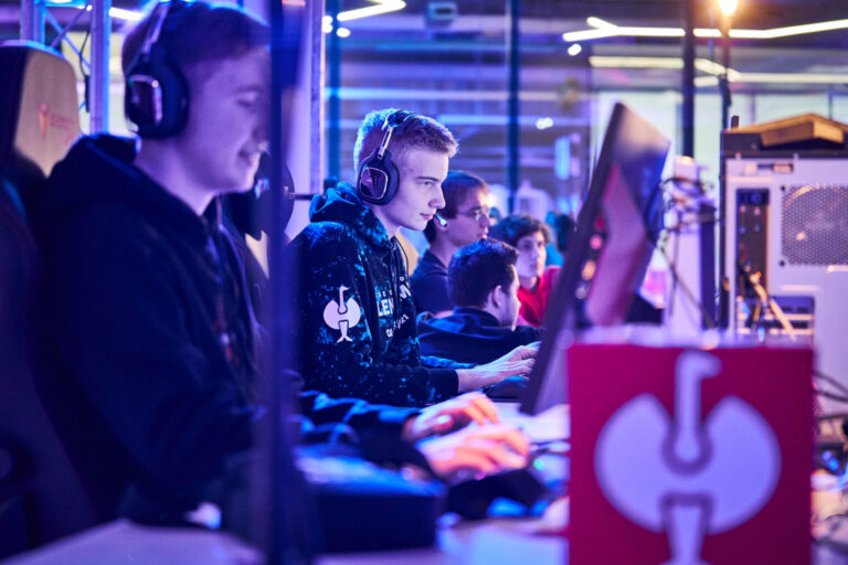 esports player foundation zieht erste Bilanz: 50 Talente und 1,3 Millionen Euro Förderung