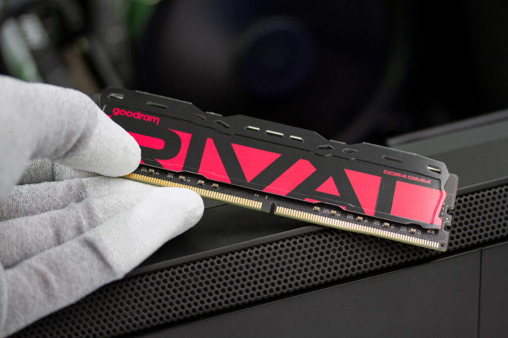GOODRAM RIVAL DDR4 RADIANT