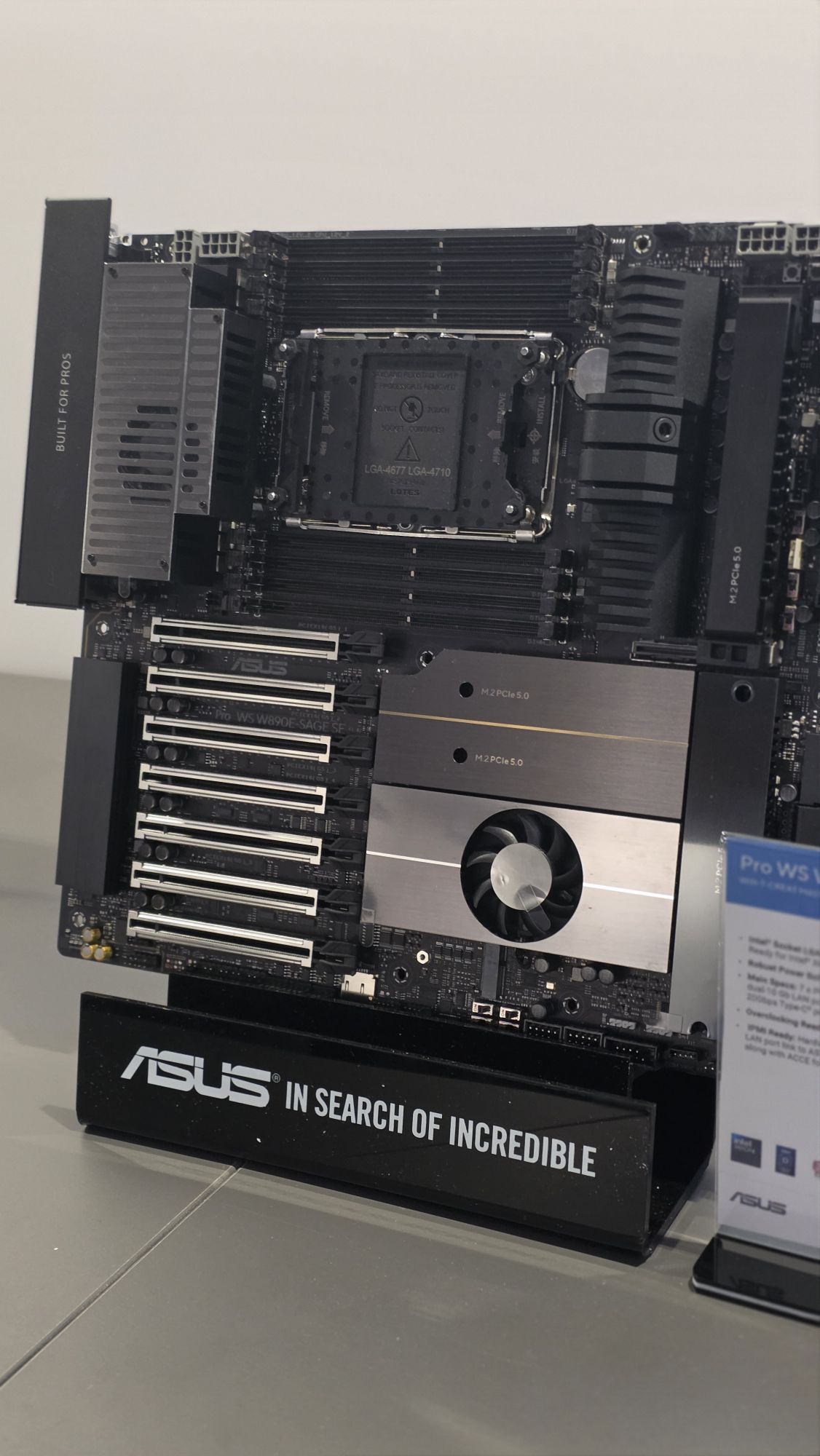 ASUS Pro WS W890E-SAGE SE: Workstation-Mainboard