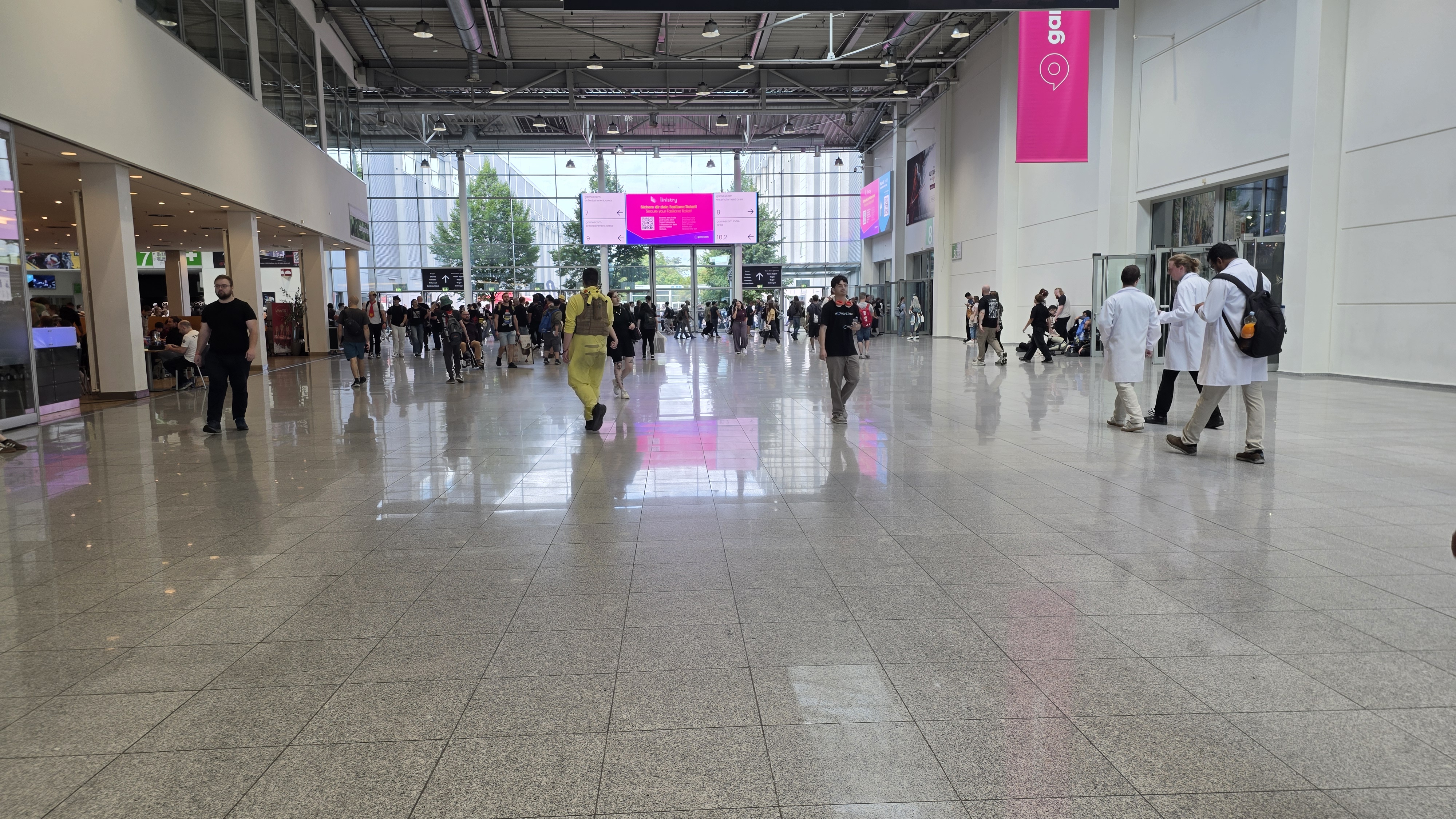 gamescom 2026: Blick durch den Nord-Flur mit breitem freien Durchgang