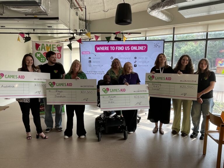 GamesAid bei der Übergabe der Spenden und Vorstellung des neuen Trustee-Teams - Bild: GamesAid