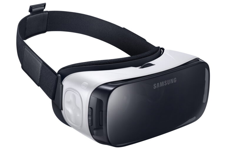 Samsung Gear VR der ersten Consumer-Version für vier Galaxy-Smartphones - Bild: Samsung