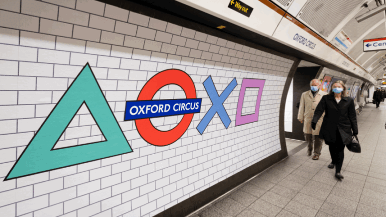 Sony PlayStation 5 Aktivierung in der Londoner U-Bahn