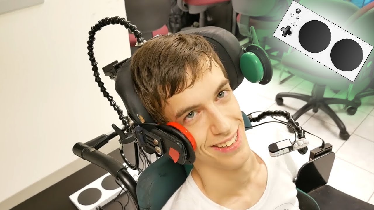 Xbox Adaptive Controller im Setup-Test - Bild: https://www.youtube.com/watch?v=MHOYQQTvQu4