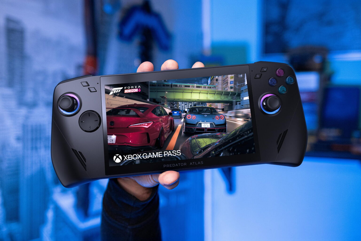 Acer Predator Atlas 7 mit Forza Horizon 6 und Xbox Game Pass auf dem Display