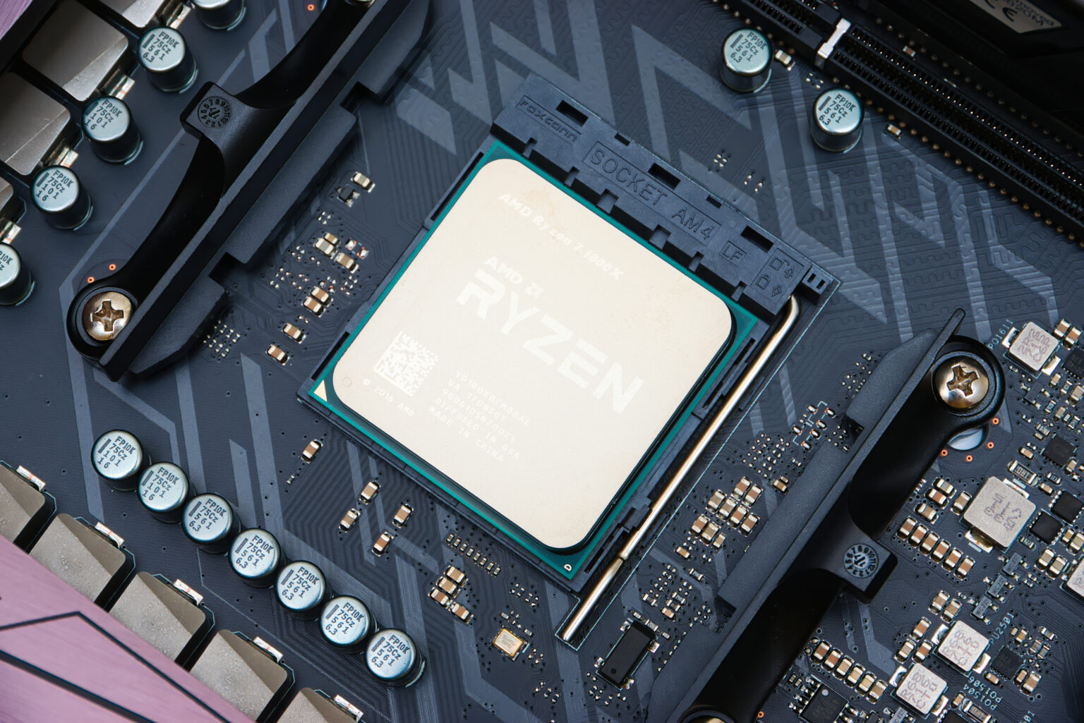 AMD Ryzen 7 1800X als Prozessor für PC-Spiele und Anwendungen
