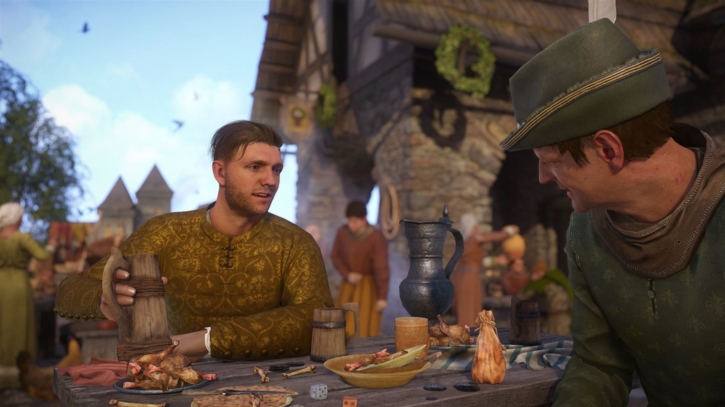 Zwei Figuren aus Kingdom Come: Deliverance sitzen an einem gedeckten Tisch im Freien.