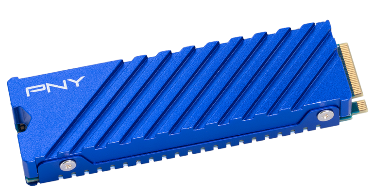 PNY CS2341 M.2-NVMe-SSD mit blauem Kühlkörper - Bild: PNY Technologies