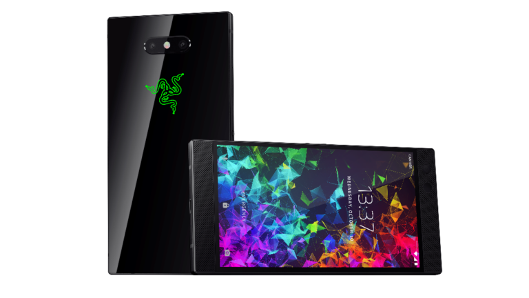Razer Phone 2 mit beleuchtetem Chroma-Logo - Bild: Razer Newsroom
