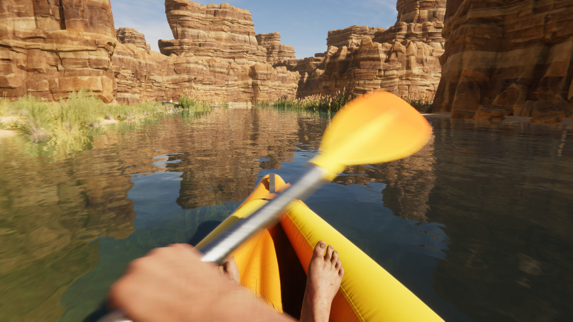 Eine Spielfigur paddelt in Stranded Deep 2 durch eine Wüstenschlucht