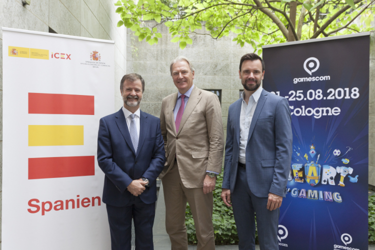 Pressefrühstück zur gamescom 2018 in Berlin mit Lucinio Munoz, Gerald Böse und Felix Falk - Bild: game Verband