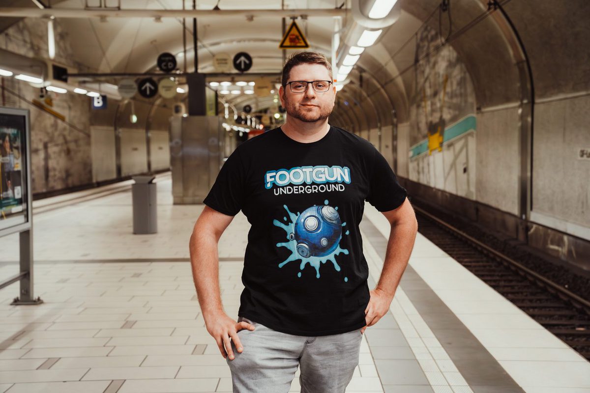Eduard Dobermann von Turtle Knight Games, einem der geförderten Studios - Bild: Noelle Schaub / Feels like Hessen