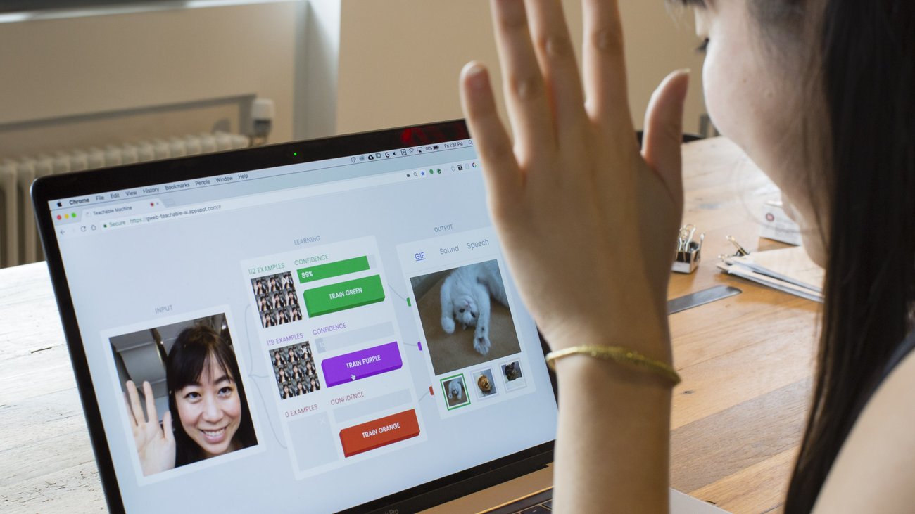 Teachable Machine mit Kamerabildern und farbigen Trainingsgruppen - Bild: Google