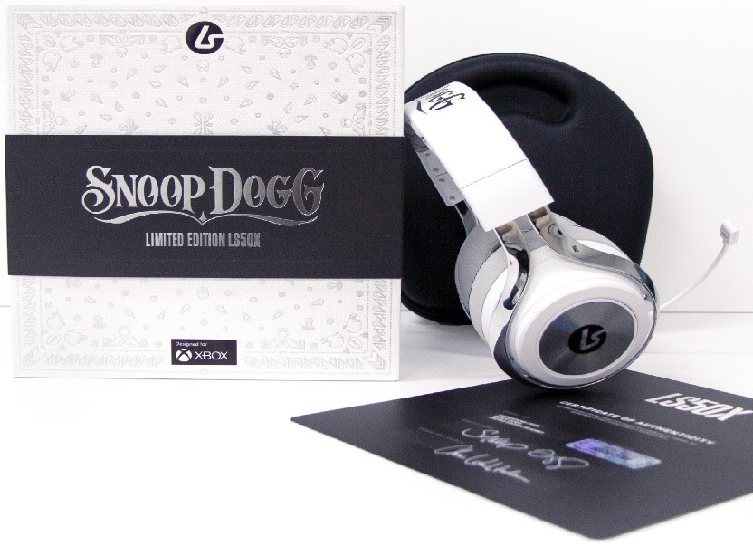 LucidSound LS50X Snoop Dogg Edition mit Verpackung und Transporttasche - Bild: LucidSound