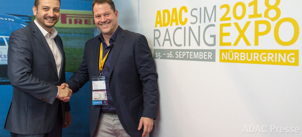 Offizielles ADAC-Pressefoto zur Partnerschaft für die SimRacing Expo 2018, keine eigene Messeaufnahme - Bild: ADAC Mittelrhein