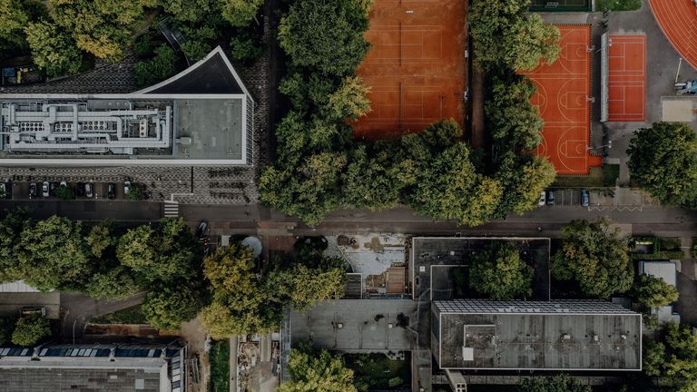 Campus der Deutschen Sporthochschule Köln aus der Luft, Symbolbild aus der aktuellen Hochschulwebsite - Bild: Deutsche Sporthochschule Köln