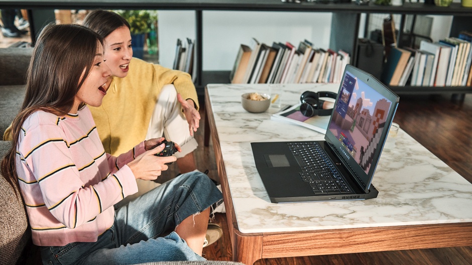 Windows 10 Gaming Hardware Hero Bild mit Gaming-PC-Setup